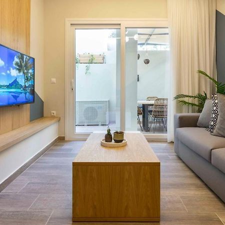 “Champions” Apartment In N. Kosmos Neighbourhood 아테네 외부 사진