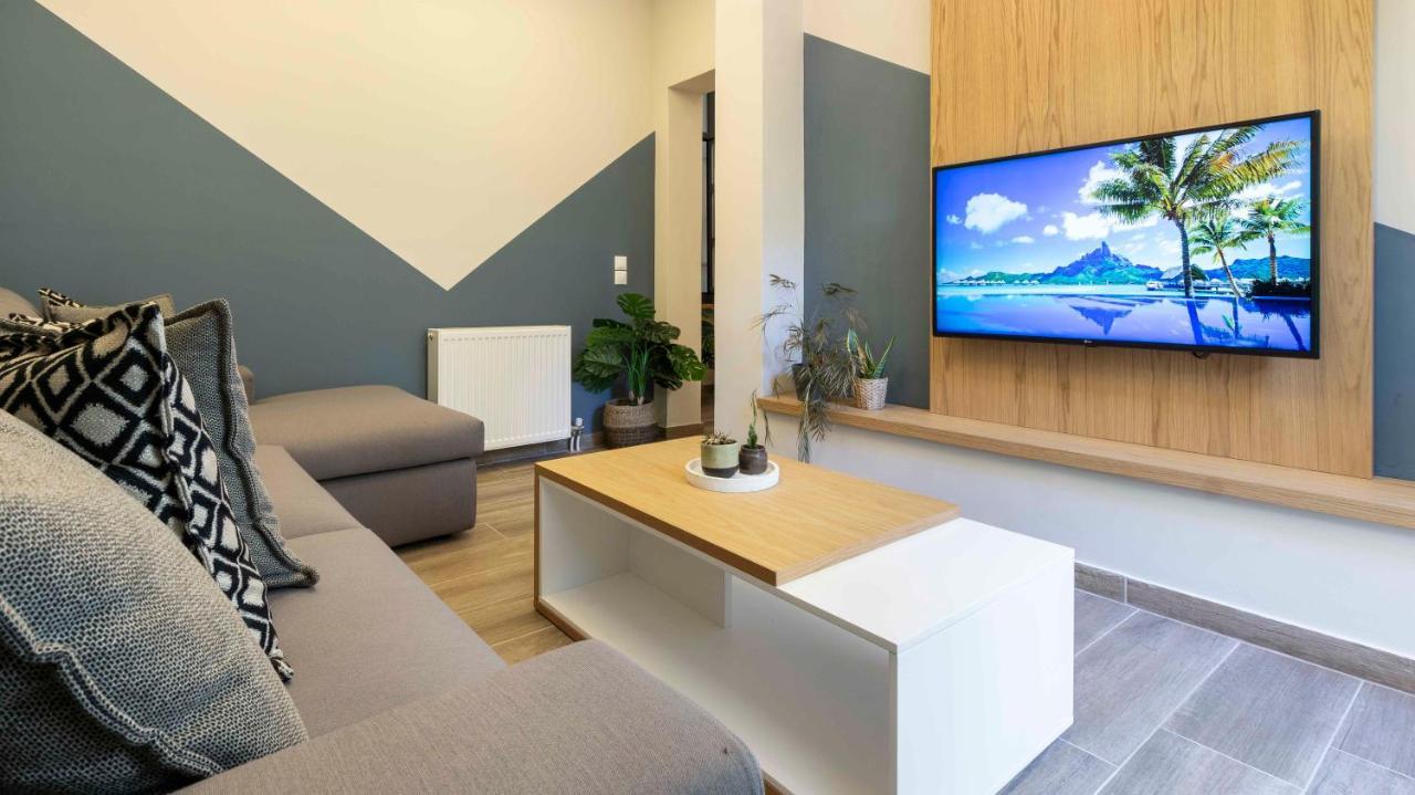 “Champions” Apartment In N. Kosmos Neighbourhood 아테네 외부 사진